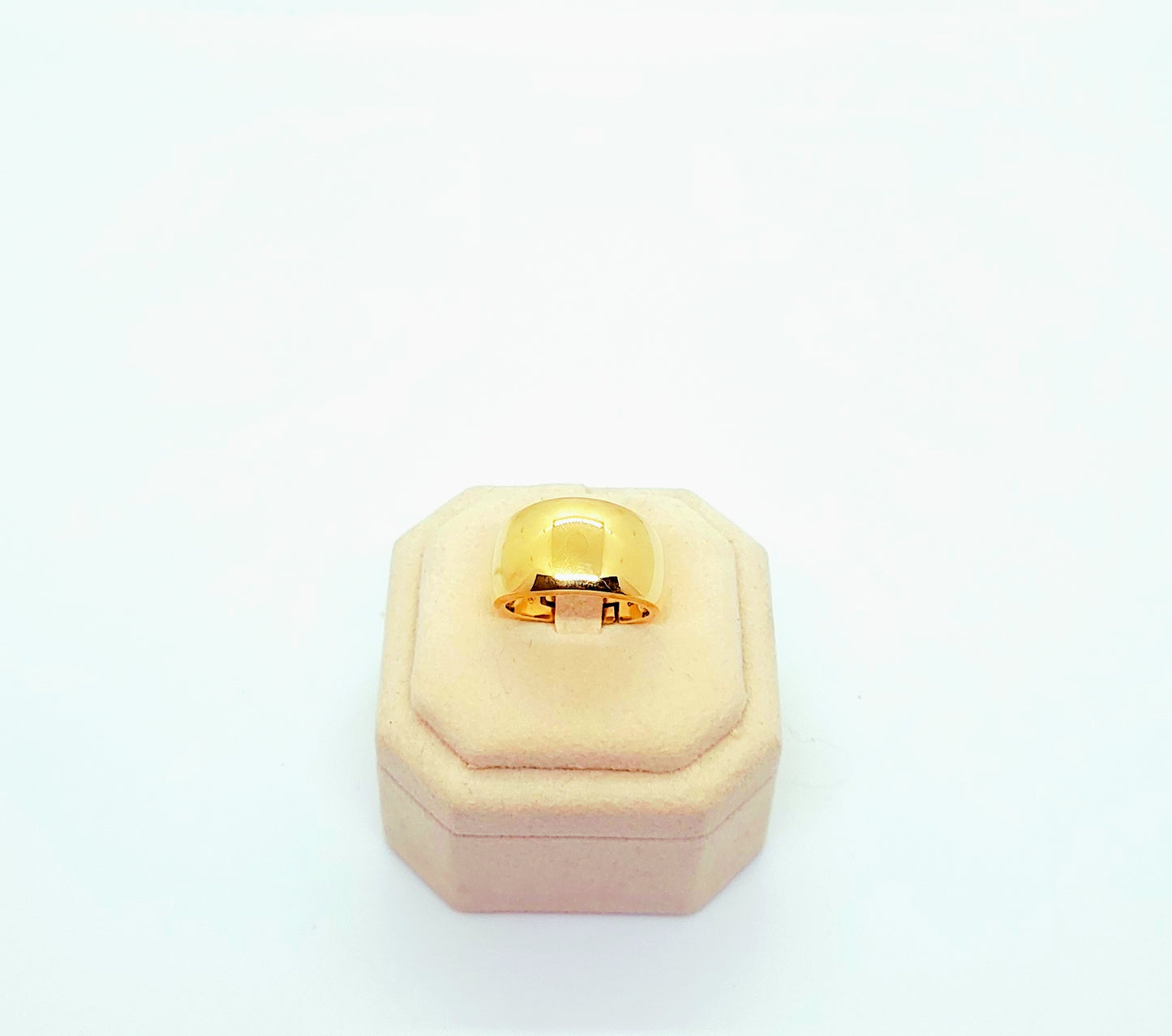 Anello fascia in argento dorato liscio bombato