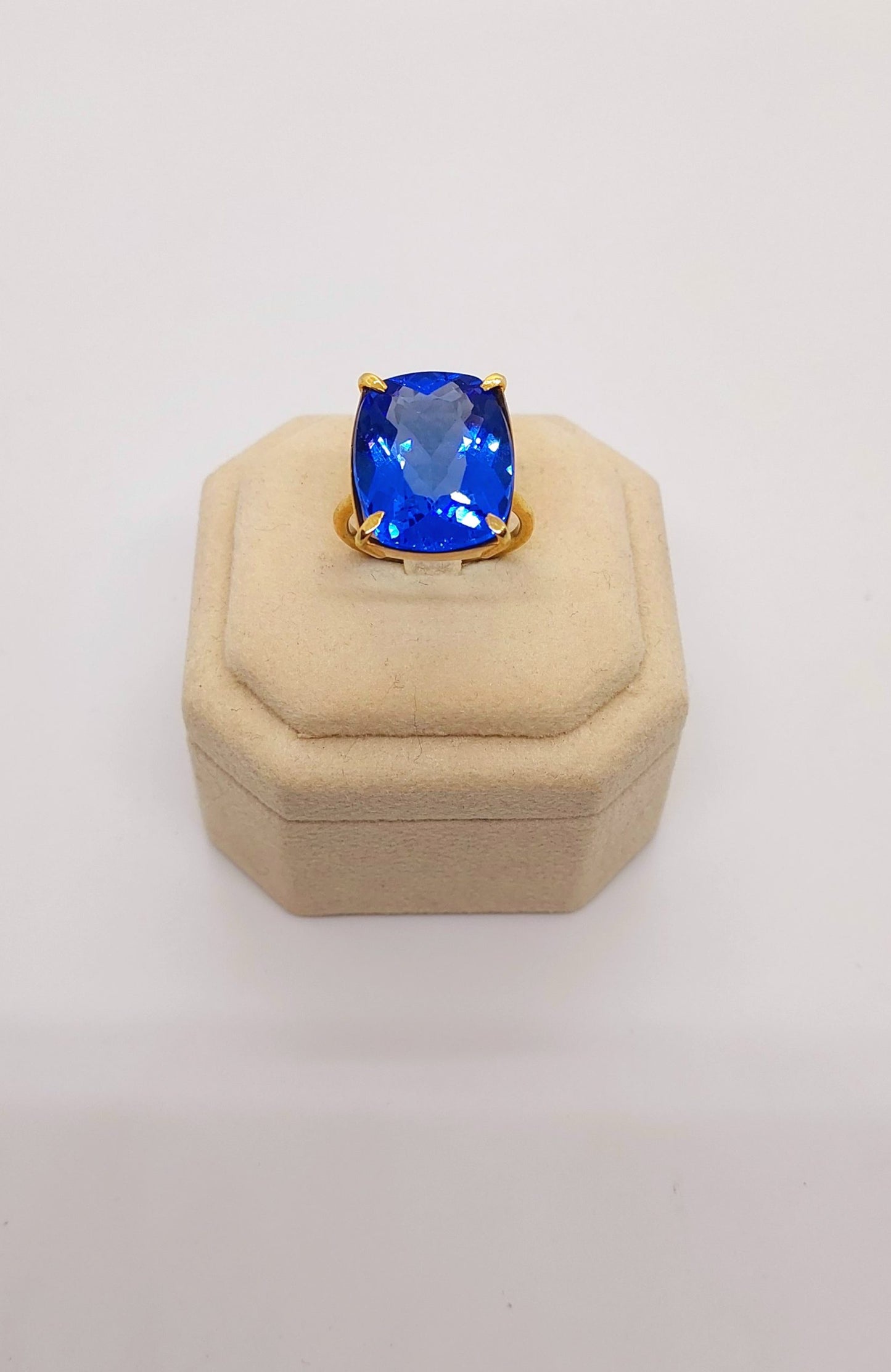 Anello argento dorato quarzo blu
