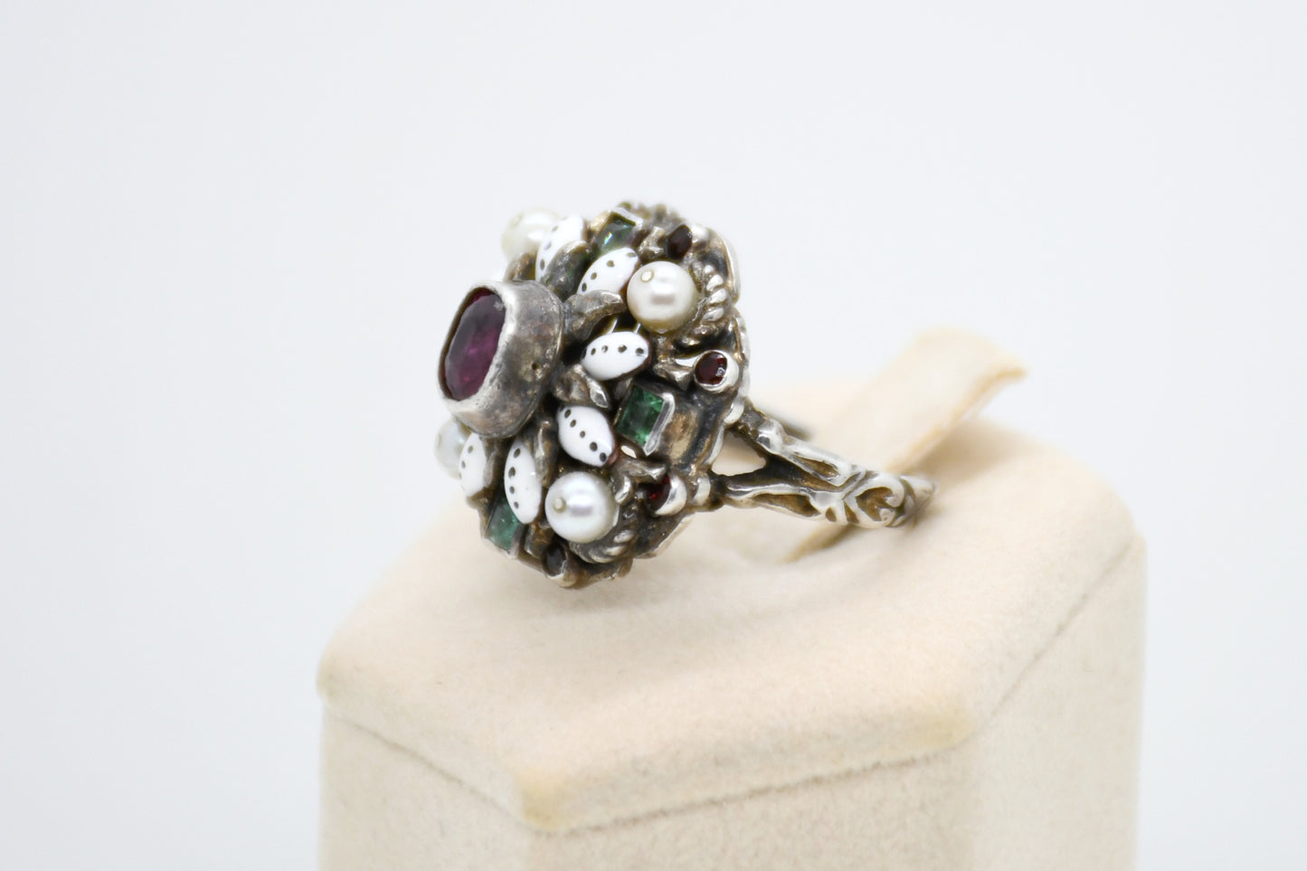 Anello antico, XVIII secolo