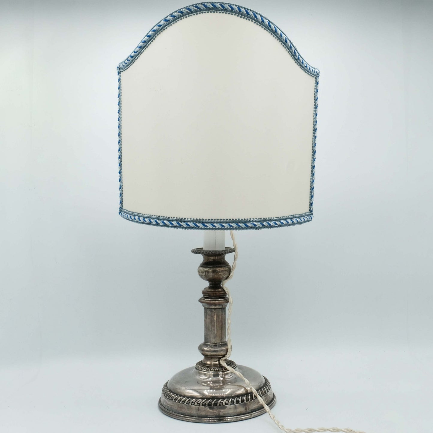 Lume con base antica candeliere in sheffield XIX secolo