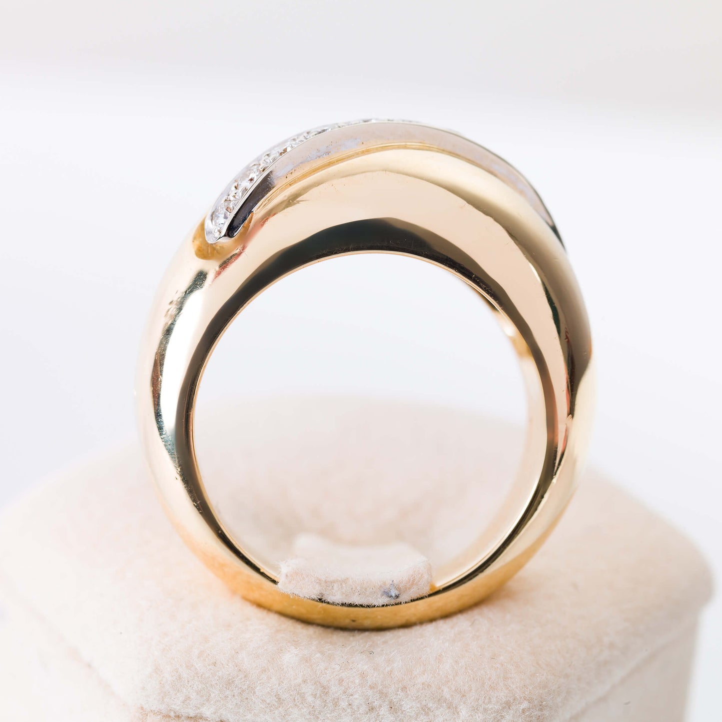 anello vintage in oro giallo e brillanti pomellato