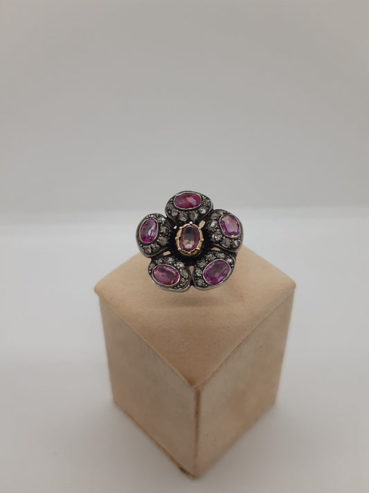 anello fiore oro e argento con rubini ct 4,50 e diamanti ct 0,80