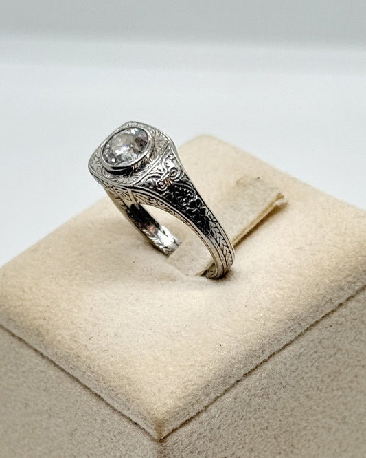 Anello Art Decó in oro bianco 18 kt e diamante 1 ct
