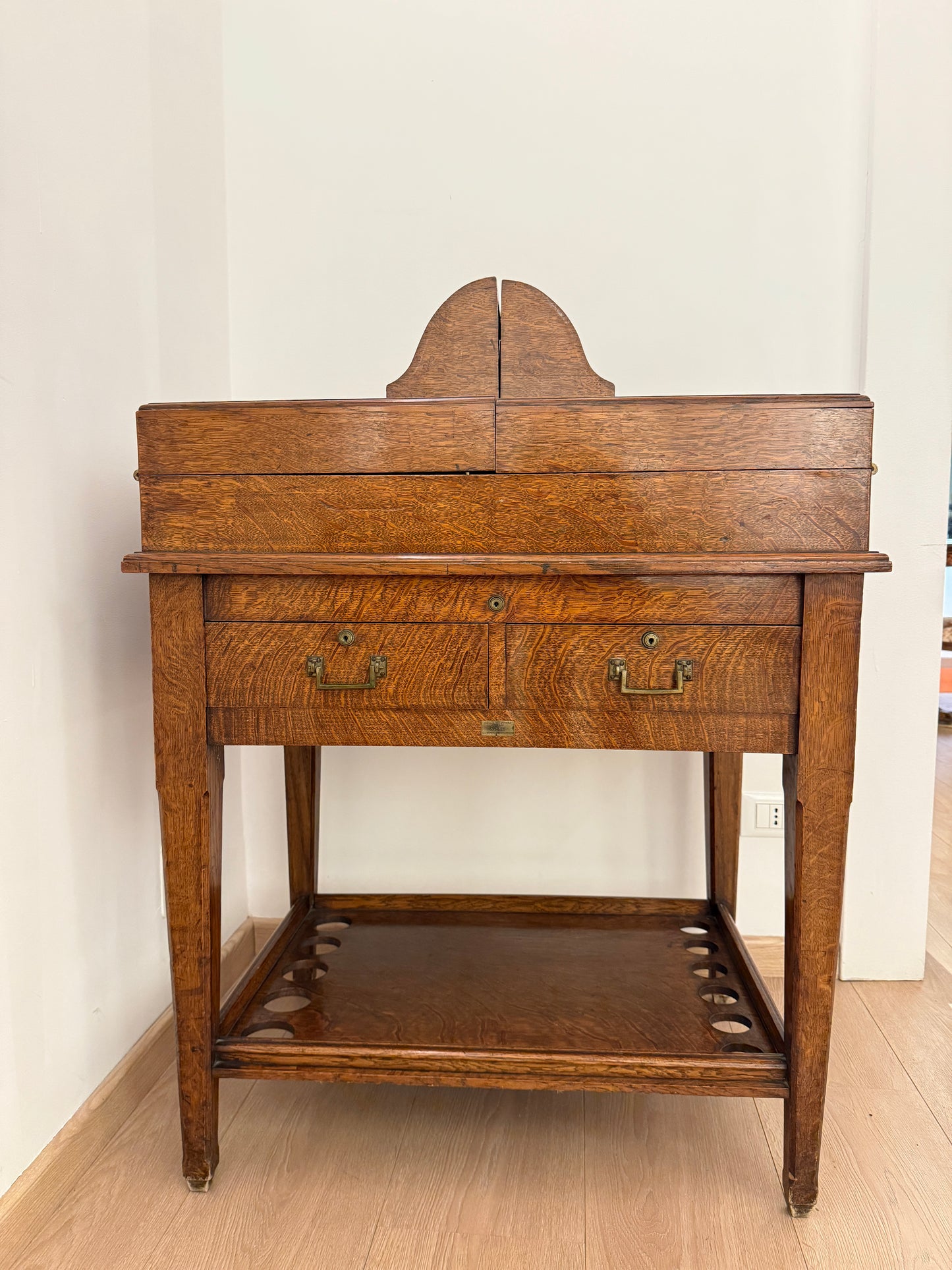 Mobile bar vintage firmato Asprey London – Eleganza inglese e lusso senza tempo